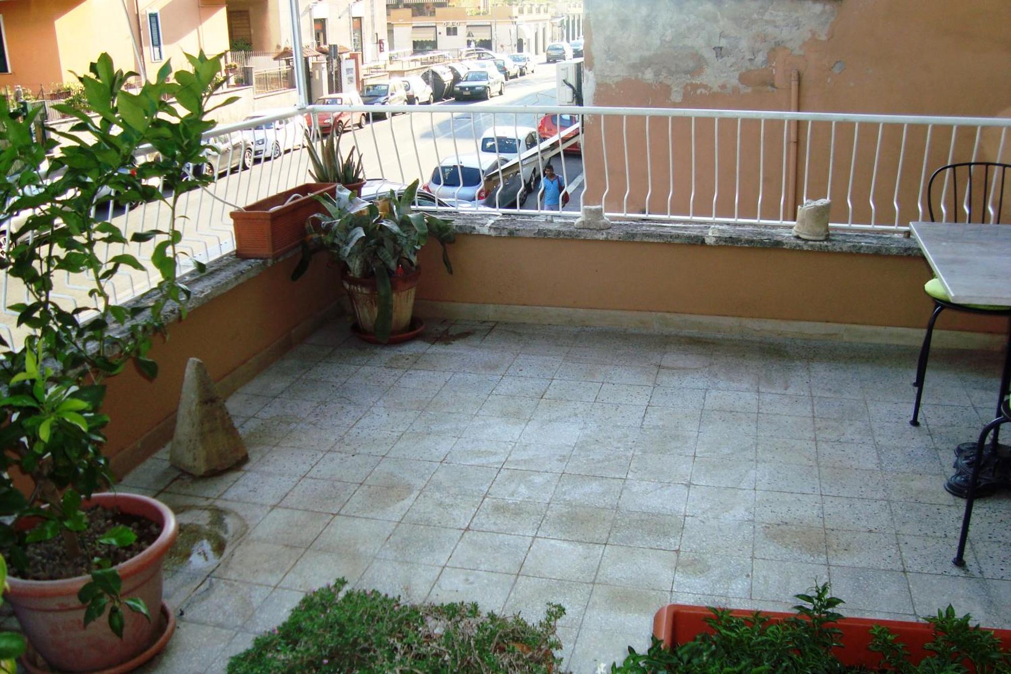 Alloggio Turistico Via Dei Faggi - Room — Photos 1